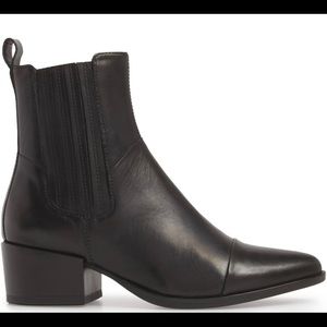 Vagabond Marja Black Leather Chelsea Booties sz 9